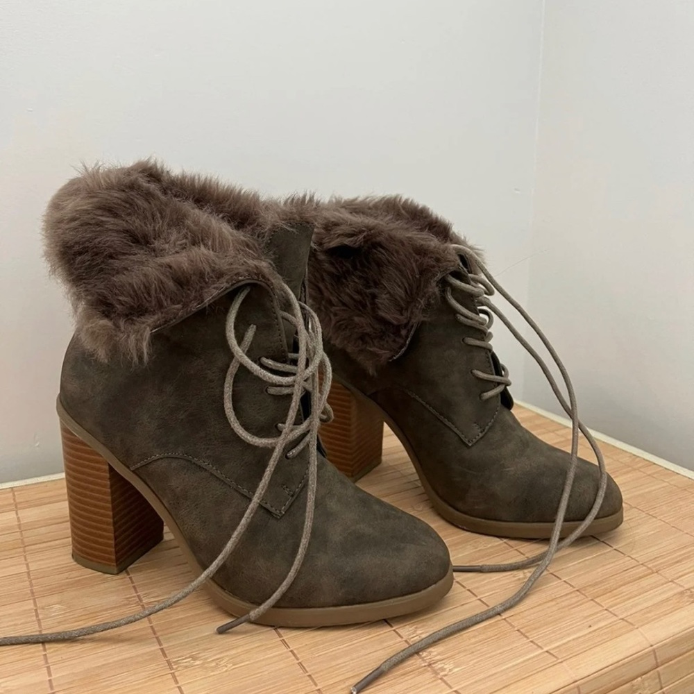 Leila Stone Winter Booties with fur